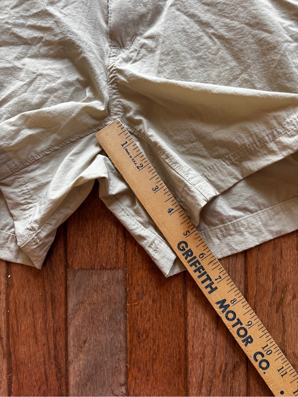 Womens Columbia shorts size 10 - Picture 3 of 8